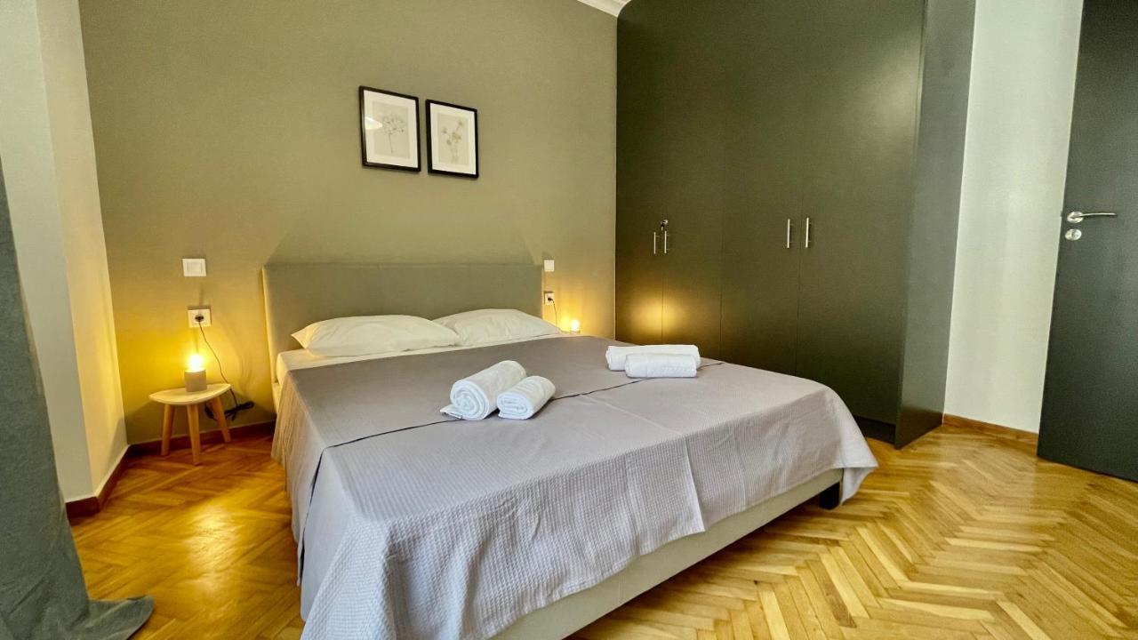 Gorgeous Renovated apt. close to Metro&cultural sites! Atenas Exterior foto