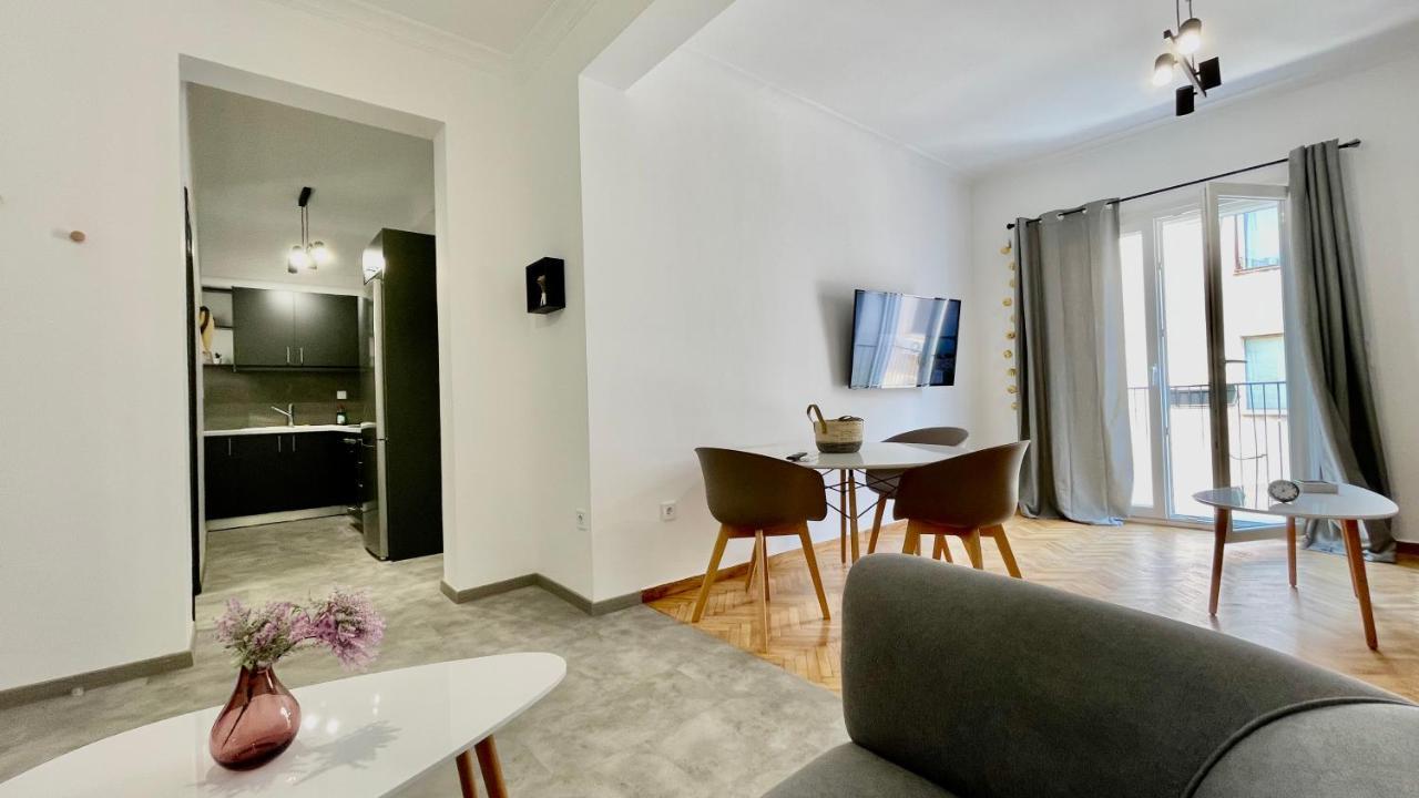 Gorgeous Renovated apt. close to Metro&cultural sites! Atenas Exterior foto